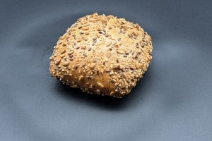 Dinkel-Mehrkornsemmel